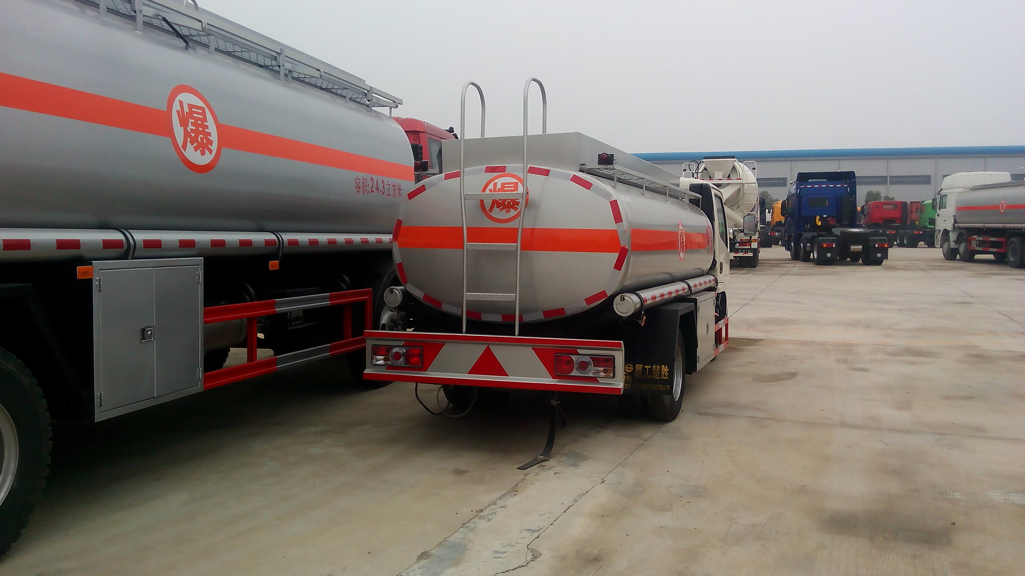 油罐车销售 专用汽车领域的专业车型